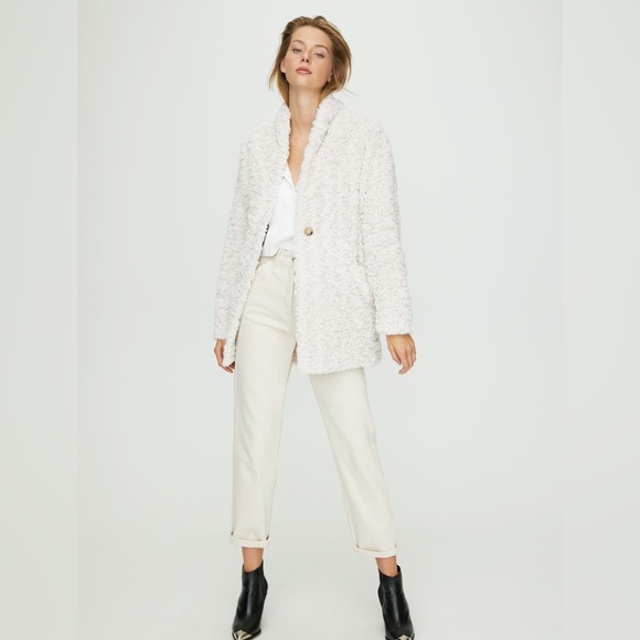 Wilfred free plush coat | Size L 🤍 - Picture 10 of 12